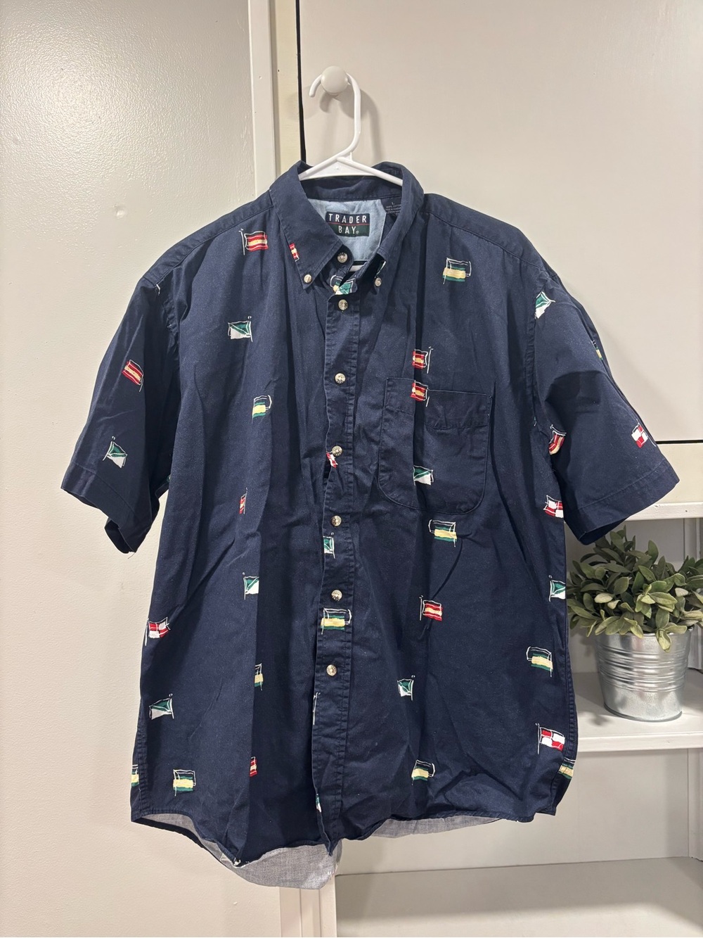 Trader Bay Navy Short-Sleeve Button-Down Shirt with Flag Motif